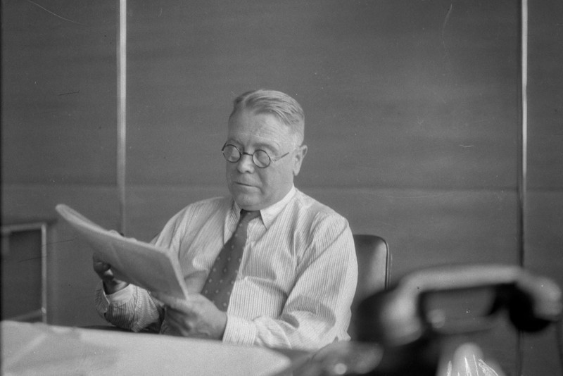 Ve své pracovně v továrně Baťa, 1940 (SOkA Zlín, o. č. 4181, p. č. 1)