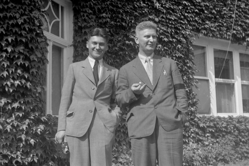 Tomáš Baťa junior se strýcem Janem Antonínem, 1932 (SOkA Zlín, o. č. 2625, p. č. 1)